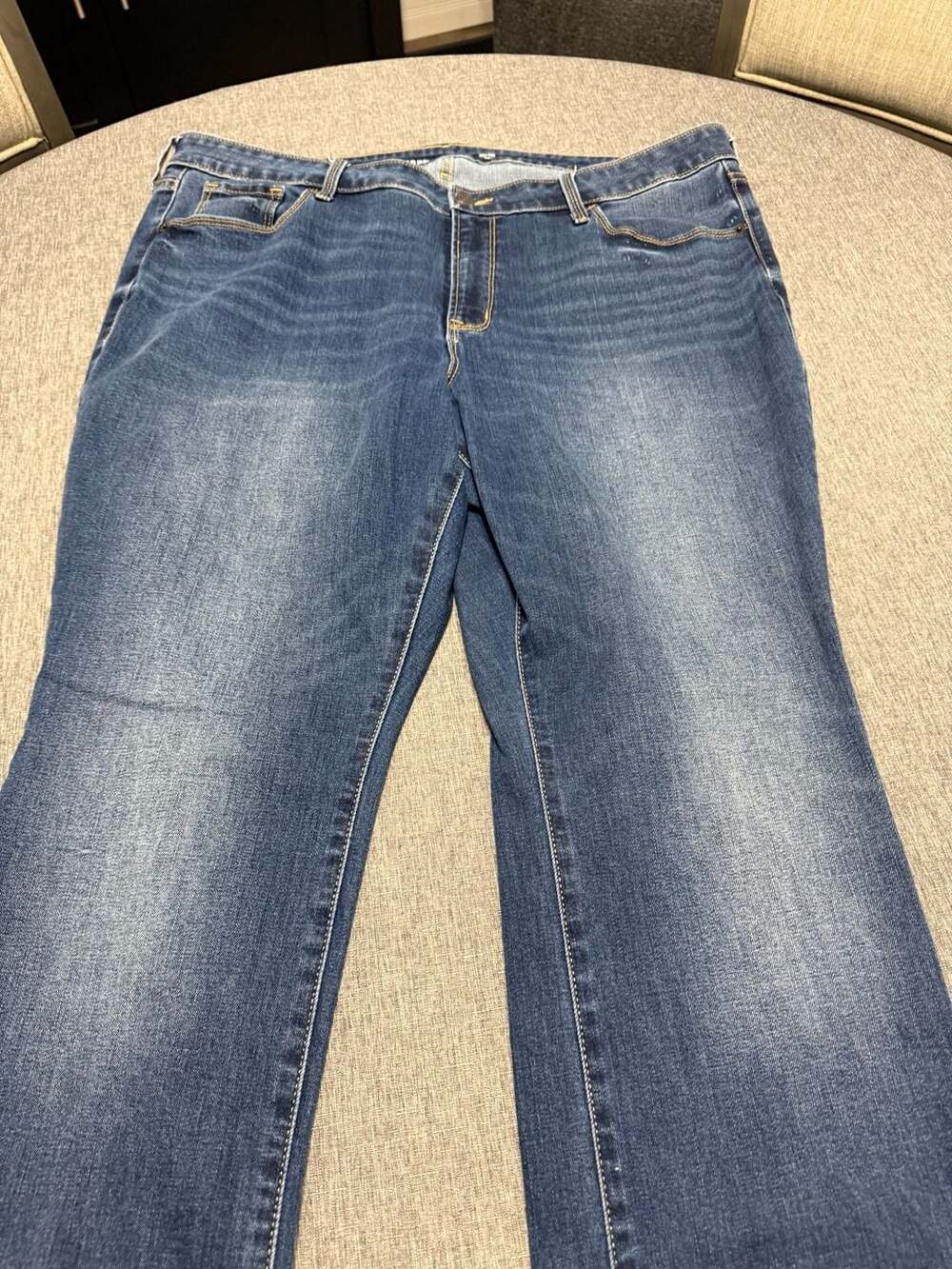 Old Navy High-Rise Kicker Boot-Cut Secret-Smooth Pockets Jeans Size 18 Petite